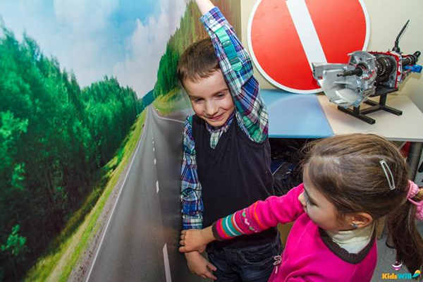 Оборудование для автошкол в детских городах профессий KidsWill и Кидландия